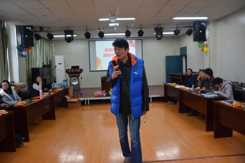 陈炜书记讲话5.jpg